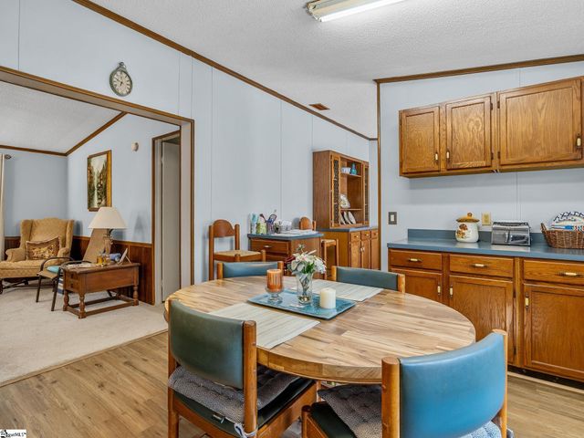 360 Geddis Road, Inman, SC 29349