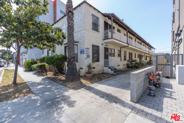 6519 Crenshaw Boulevard, Los Angeles, CA 90043