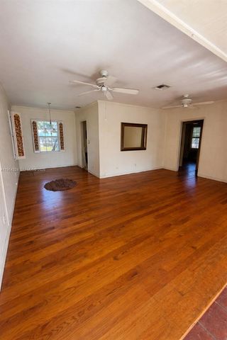 501 SW 11th Ct, Fort Lauderdale, FL 33315