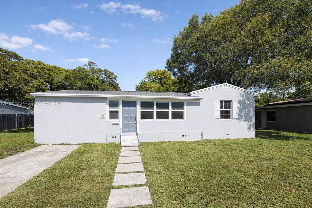 501 SW 11th Ct, Fort Lauderdale, FL 33315