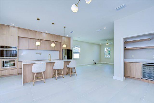 1808 W ERNA DRIVE, Tampa, FL 33603