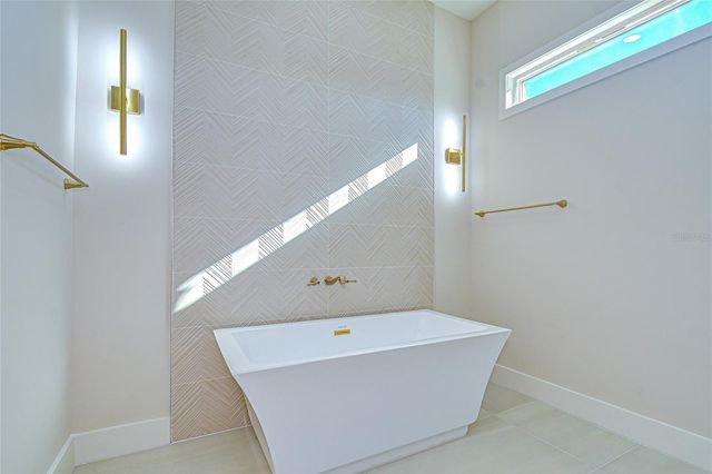 1808 W ERNA DRIVE, Tampa, FL 33603