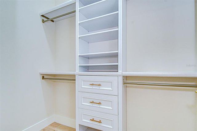 1808 W ERNA DRIVE, Tampa, FL 33603