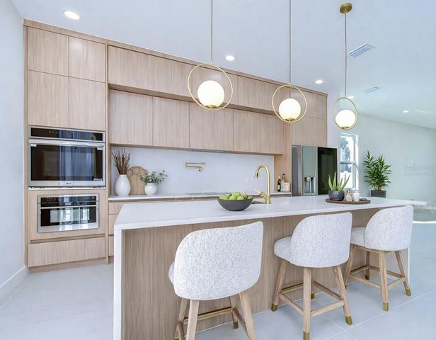 1808 W ERNA DRIVE, Tampa, FL 33603