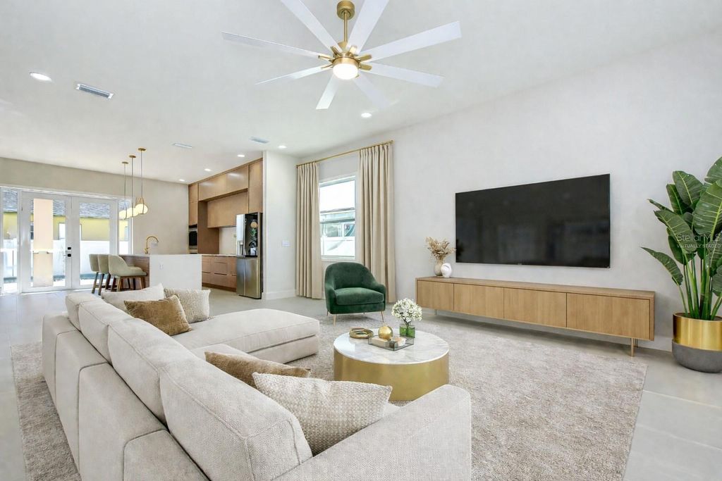 Image 4 of property listing at 1808 W ERNA DRIVE, Tampa, FL 33603