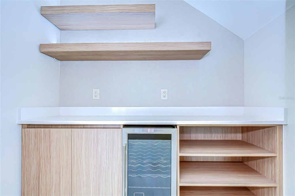 Image 32 of property listing at 1808 W ERNA DRIVE, Tampa, FL 33603