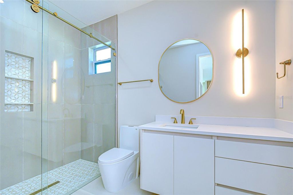 Image 36 of property listing at 1808 W ERNA DRIVE, Tampa, FL 33603