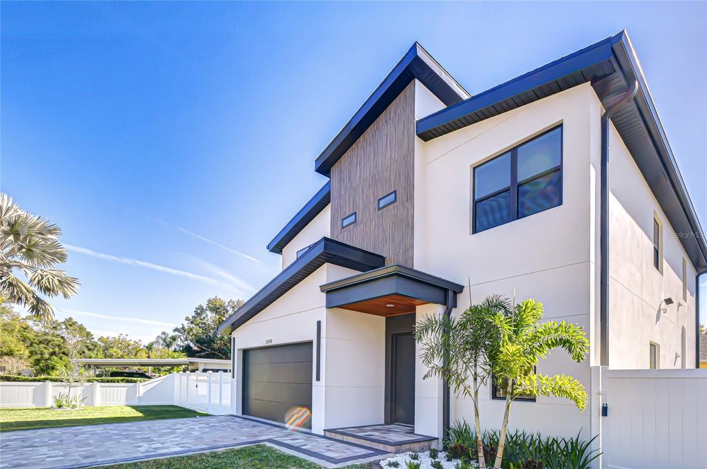 Image 67 of property listing at 1808 W ERNA DRIVE, Tampa, FL 33603