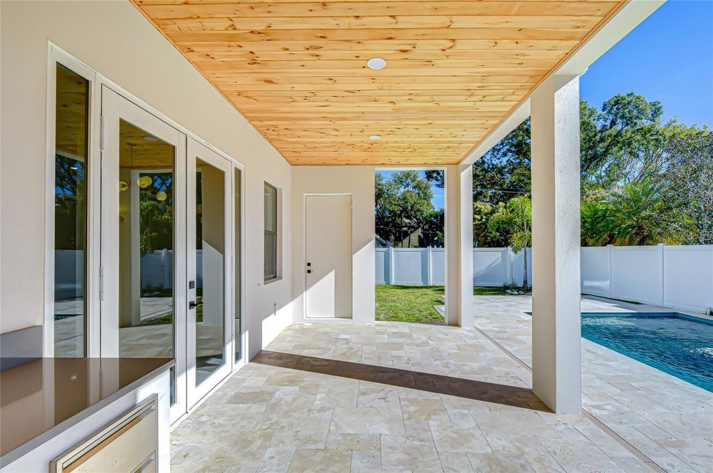 Image 72 of property listing at 1808 W ERNA DRIVE, Tampa, FL 33603