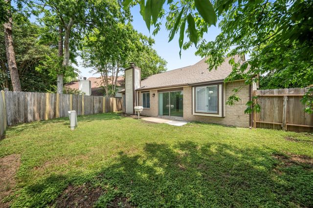 11915 Green Glade Drive, Houston, TX 77099