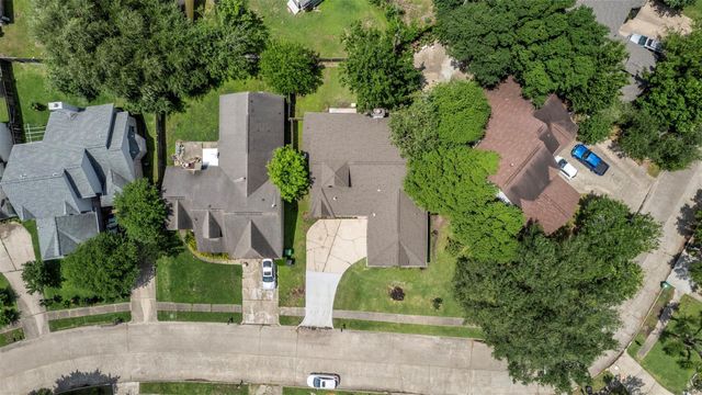 11915 Green Glade Drive, Houston, TX 77099