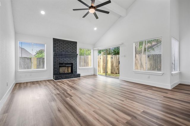 11915 Green Glade Drive, Houston, TX 77099