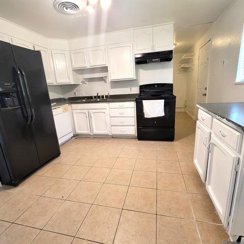 11570 Baylor Dr, Baton Rouge, LA 70816