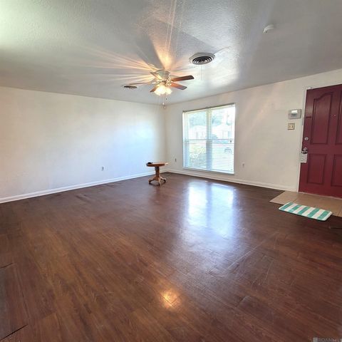 11570 Baylor Dr, Baton Rouge, LA 70816