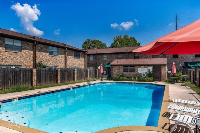 1820 E Kings Highway 242, Shreveport, LA 71105