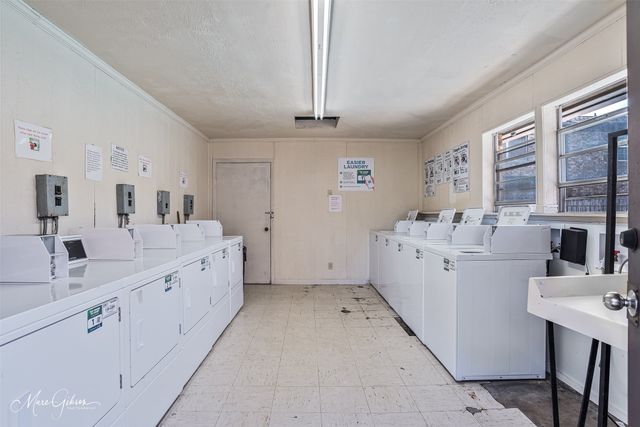 1820 E Kings Highway 242, Shreveport, LA 71105