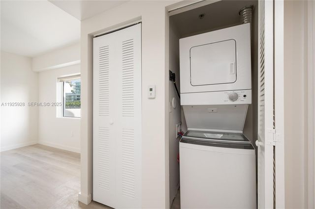 1712 SW 2nd Ave 802, Miami, FL 33129