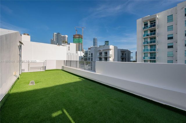 1712 SW 2nd Ave 802, Miami, FL 33129