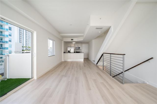 1712 SW 2nd Ave 802, Miami, FL 33129