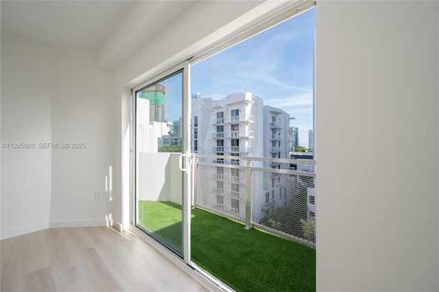 1712 SW 2nd Ave 802, Miami, FL 33129