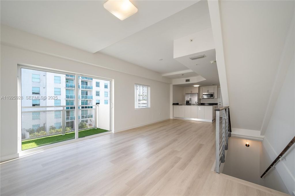 1712 SW 2nd Ave 802, Miami, FL 33129