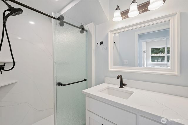 5810 36th Avenue E, Tacoma, WA 98443