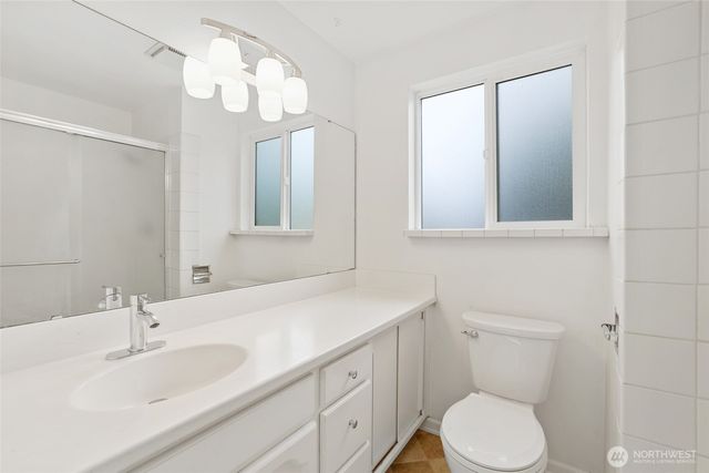 5810 36th Avenue E, Tacoma, WA 98443