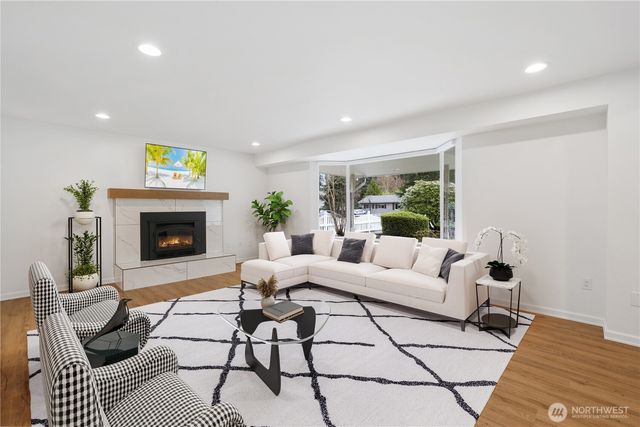 5810 36th Avenue E, Tacoma, WA 98443