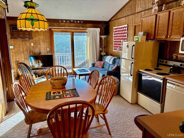 E6185 E Snow Strasse Lane 522-22, Ironwood, MI 49938