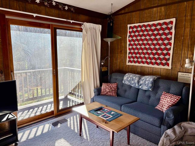 E6185 E Snow Strasse Lane 522-22, Ironwood, MI 49938