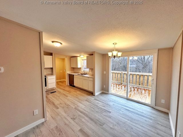 14736 McLane Pike, Liberty, WV 25124