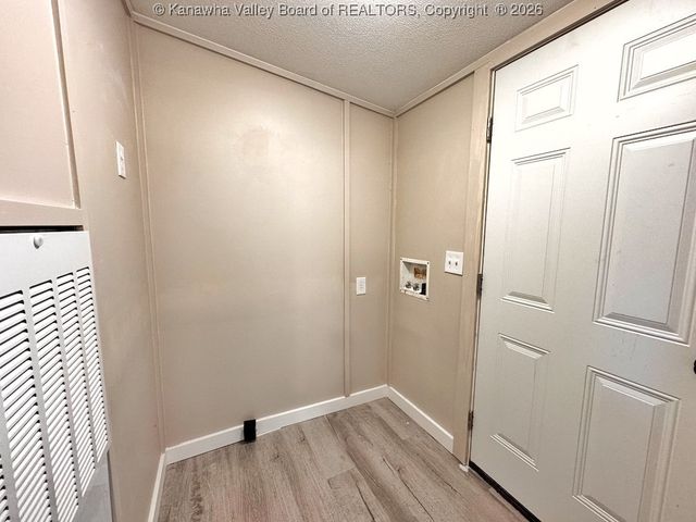 14736 McLane Pike, Liberty, WV 25124