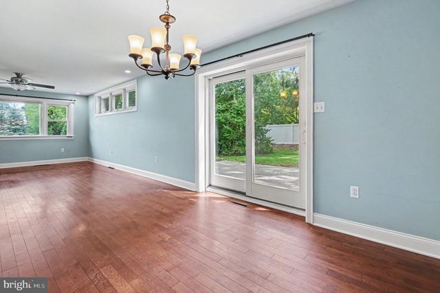 1390 JOLLY RD, Blue Bell, PA 19422