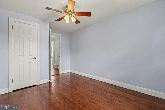 1390 JOLLY RD, Blue Bell, PA 19422