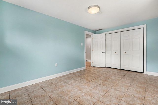 1390 JOLLY RD, Blue Bell, PA 19422