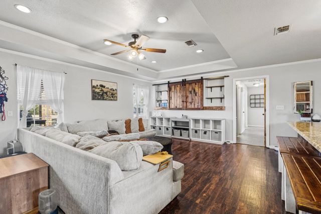 625 COUNTY ROAD 13300, Paris, TX 75462