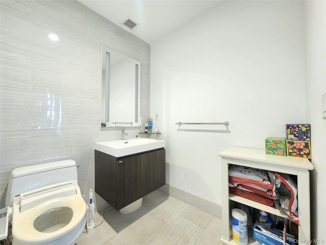 131-05 40 Road 16J, Flushing, NY 11354