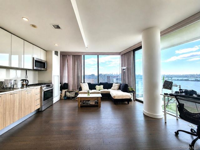 131-05 40 Road 16J, Flushing, NY 11354