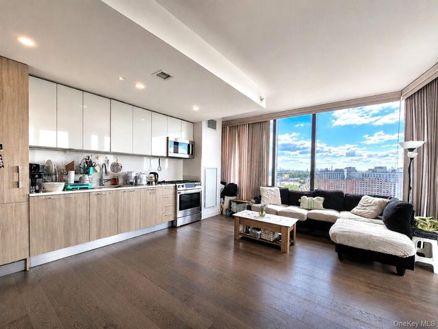 131-05 40 Road 16J, Flushing, NY 11354