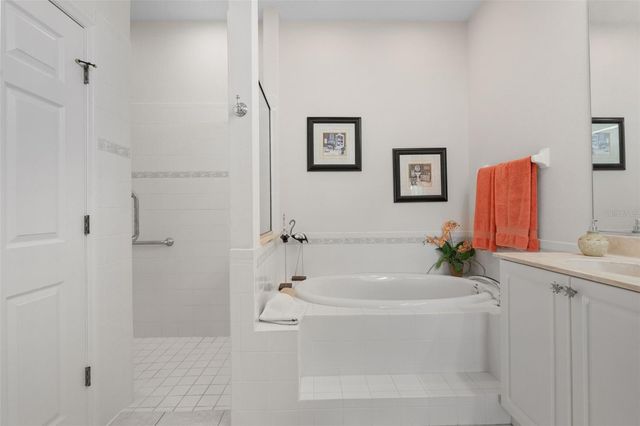 5223 97TH STREET E, Bradenton, FL 34211