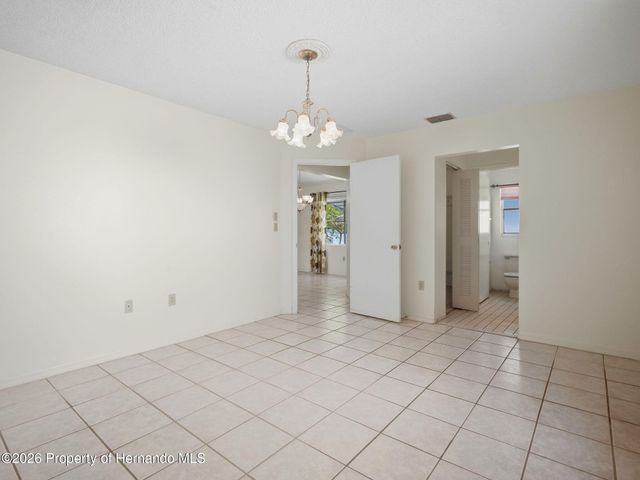 2289 Lake Forest Avenue, Spring Hill, FL 34609