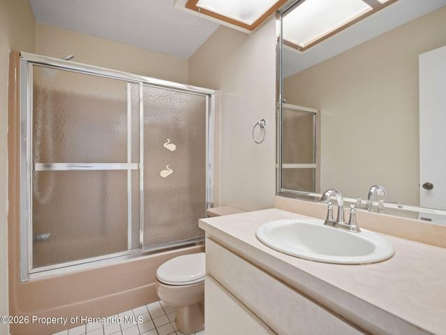 2289 Lake Forest Avenue, Spring Hill, FL 34609
