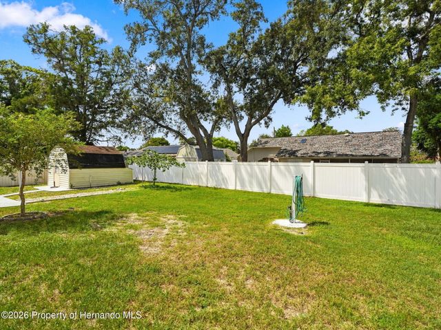 2289 Lake Forest Avenue, Spring Hill, FL 34609