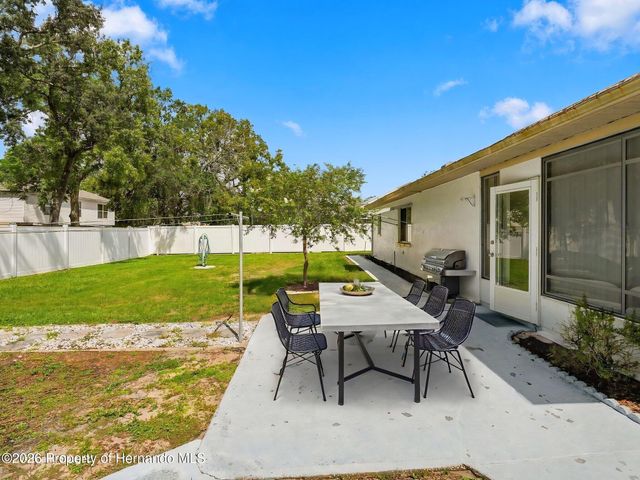 2289 Lake Forest Avenue, Spring Hill, FL 34609