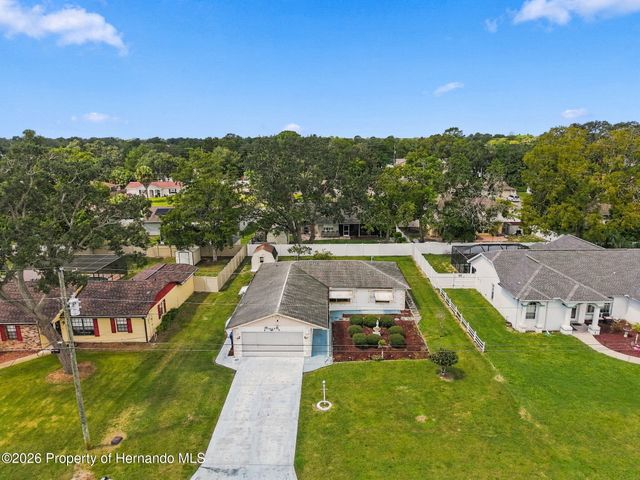 2289 Lake Forest Avenue, Spring Hill, FL 34609