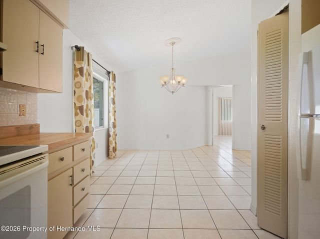 2289 Lake Forest Avenue, Spring Hill, FL 34609