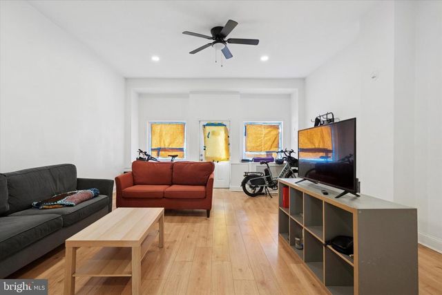 2345 E SOMERSET ST, Philadelphia, PA 19134