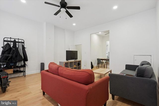 2345 E SOMERSET ST, Philadelphia, PA 19134