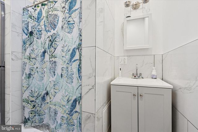 2345 E SOMERSET ST, Philadelphia, PA 19134