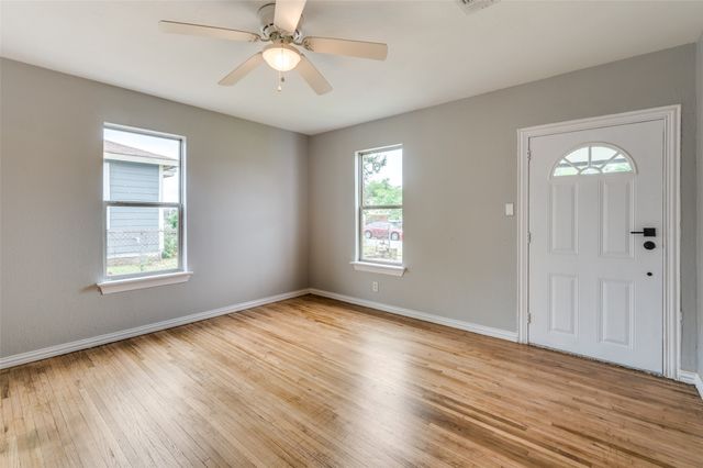 2524 Malvern Trail, Fort Worth, TX 76105